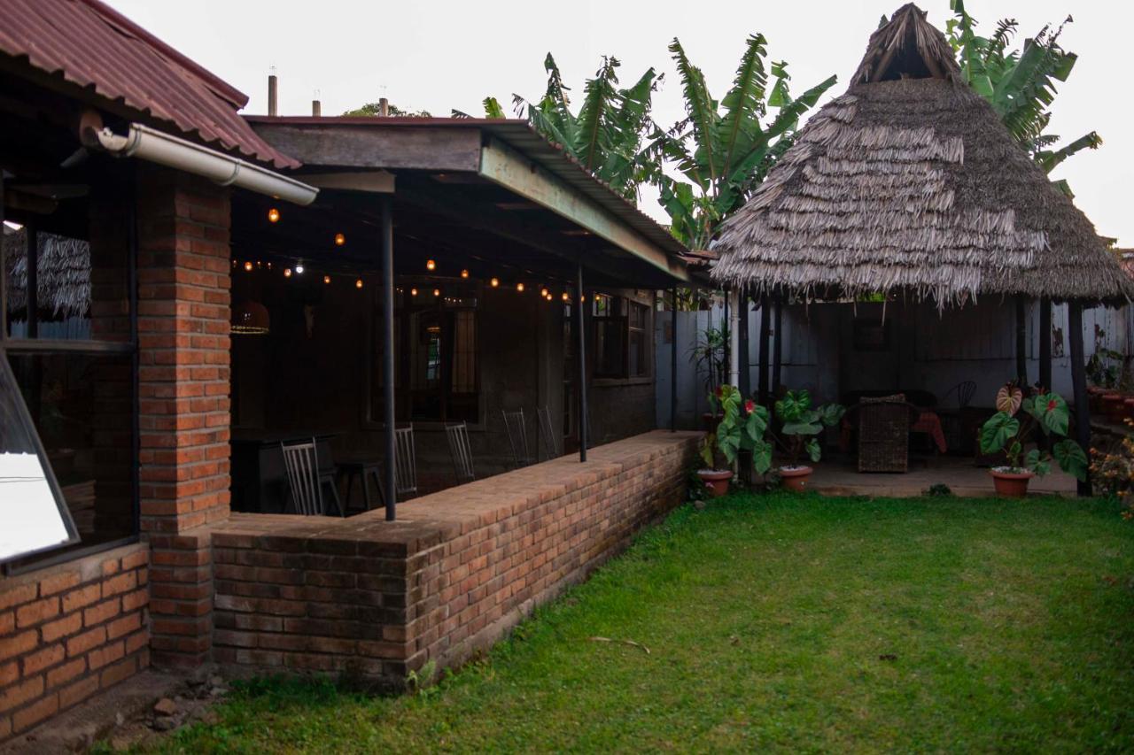 Meru Hostel Arusha Exterior foto